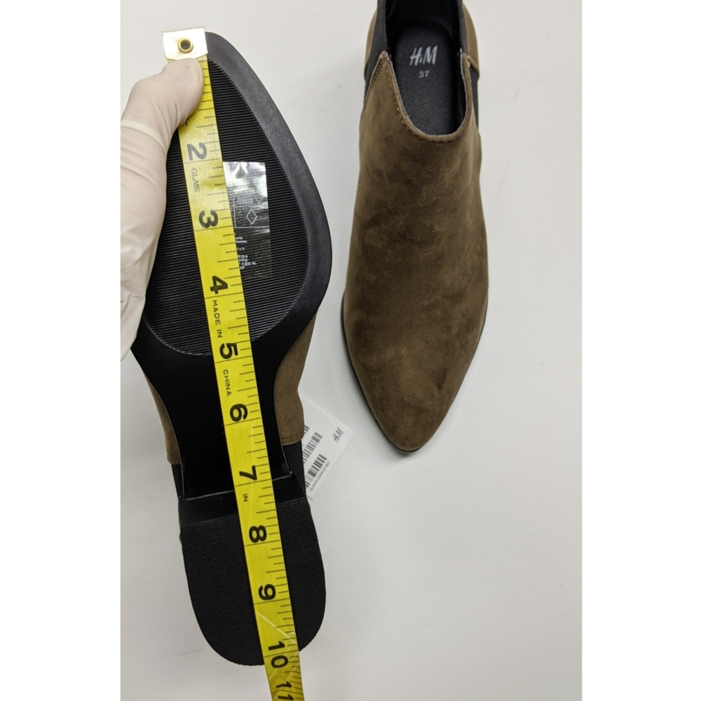 H&M Faux Suede Chelsea Ankle Boots With Elastic Side Panels Women's Size 6 - Picture 8 of 14